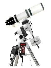 טלסקופ קומפקטי אפוכרומטי לצפרות ונוף  Cosmos 102mm ED
